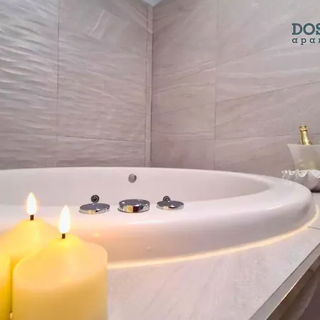 Apartamentos Dos Torres Bárbol - Oasis céntrico con jacuzzi en la habitación y garaje privado Saragosse Extérieur photo